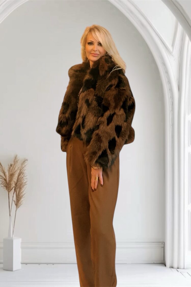 Καφέ Ψηλόμεσο Παντελόνι με πιέτες