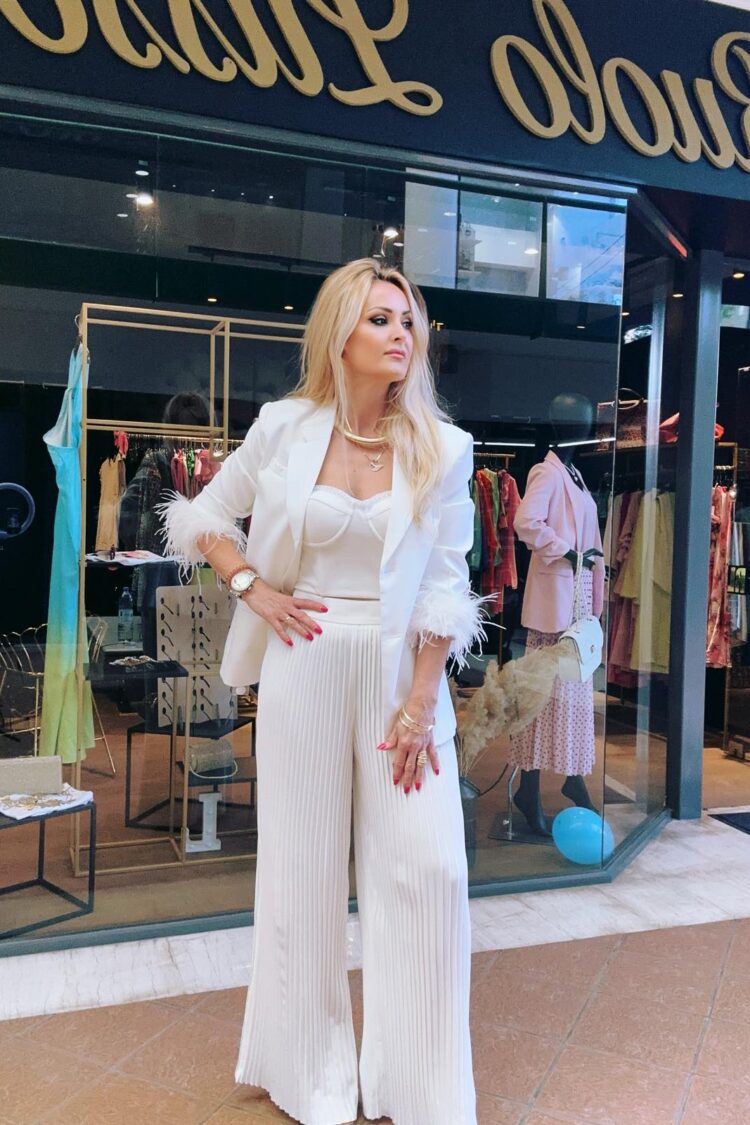 Παντελόνα με πιέτες λευκή